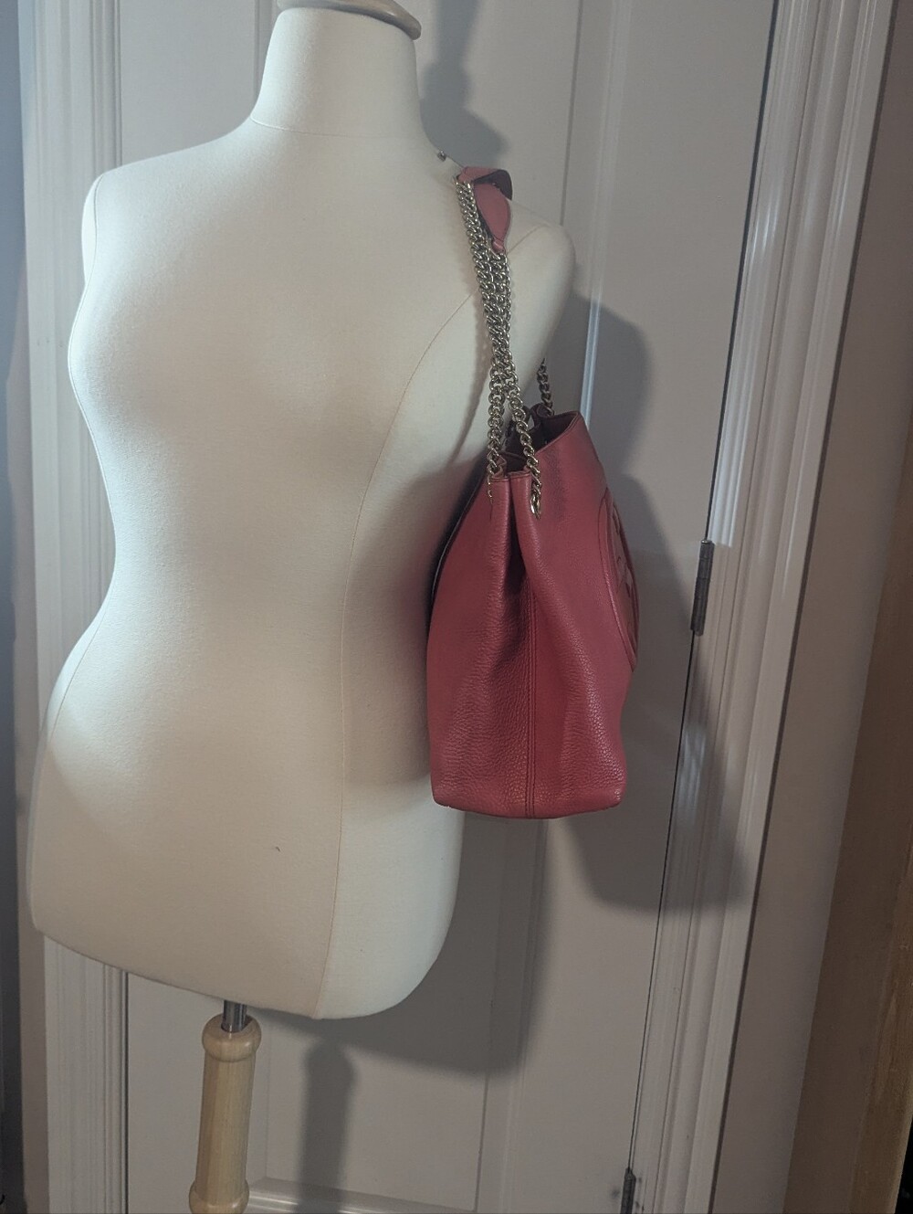 Gucci Soho coral bag